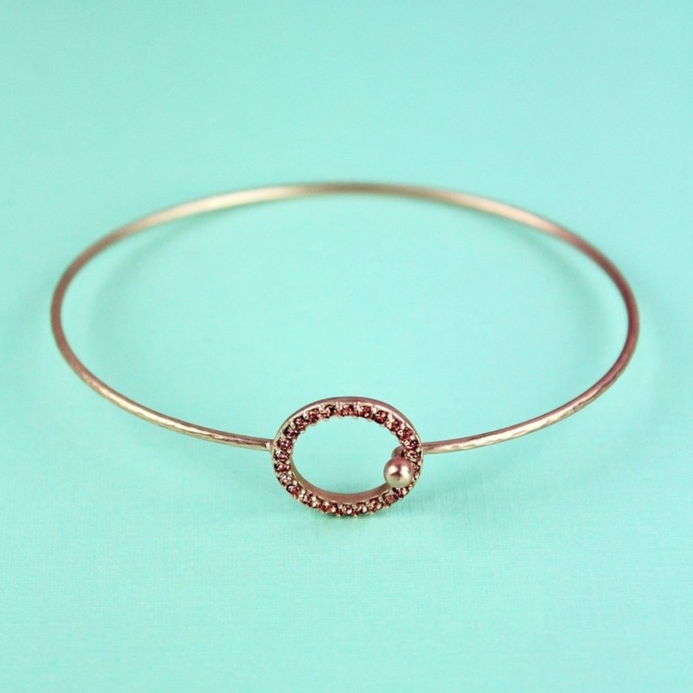 2/$12- ROSE CRYSTAL CIRCLE ROSE GOLDTONE BANGLE